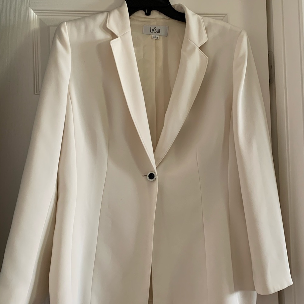 Beige blazer / jacket
